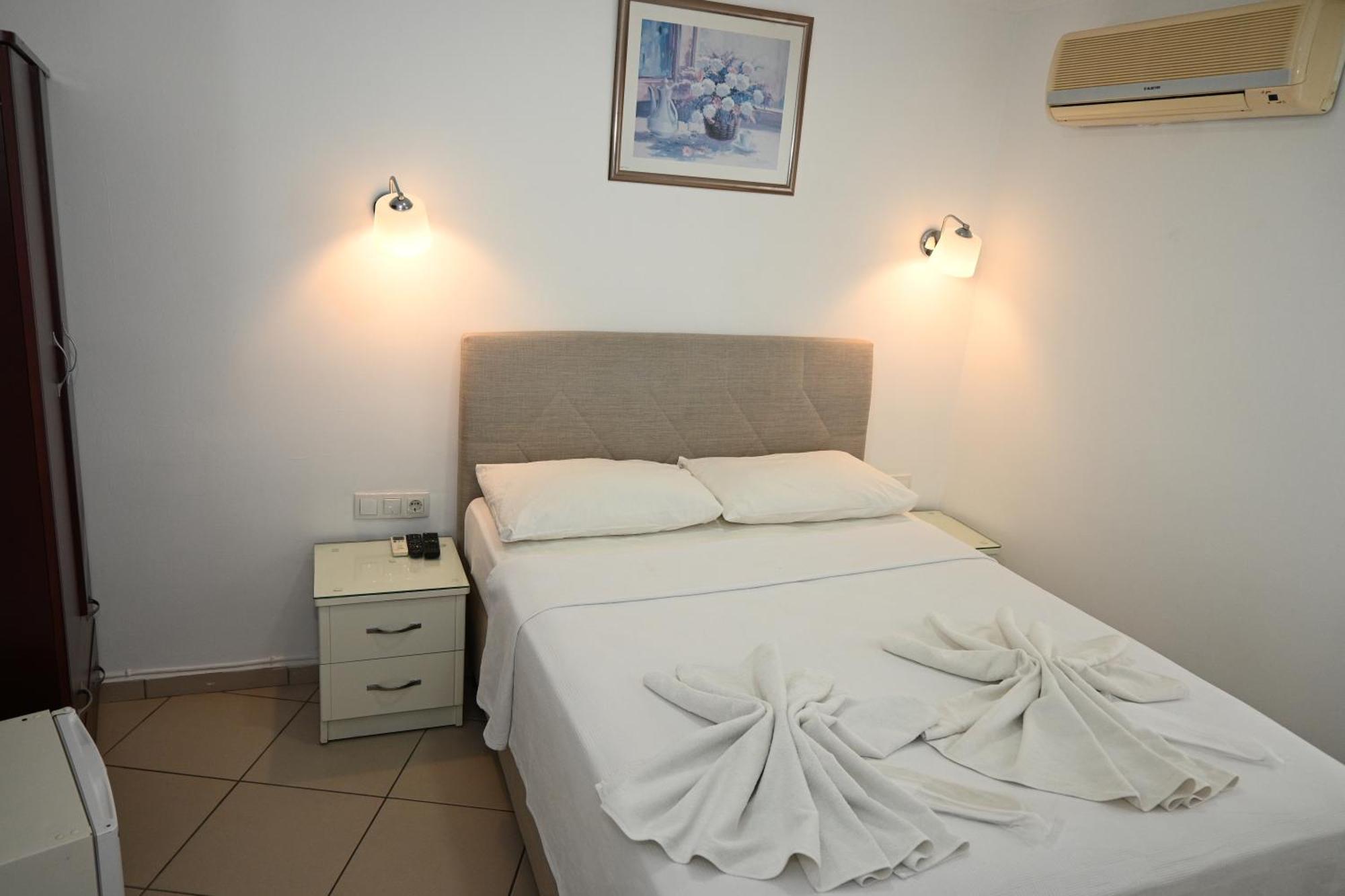 Melis Pansiyon Bodrum Exterior photo