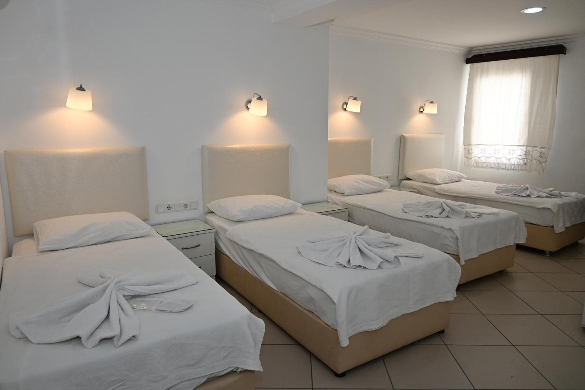 Melis Pansiyon Bodrum Exterior photo